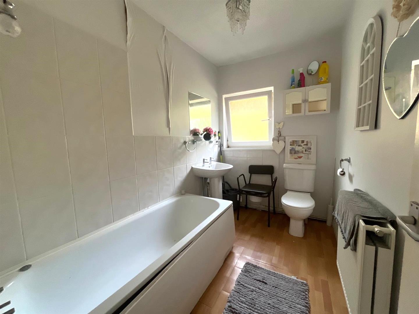 Gwynne Terrace, St. Thomas, Swansea, SA1 8HP